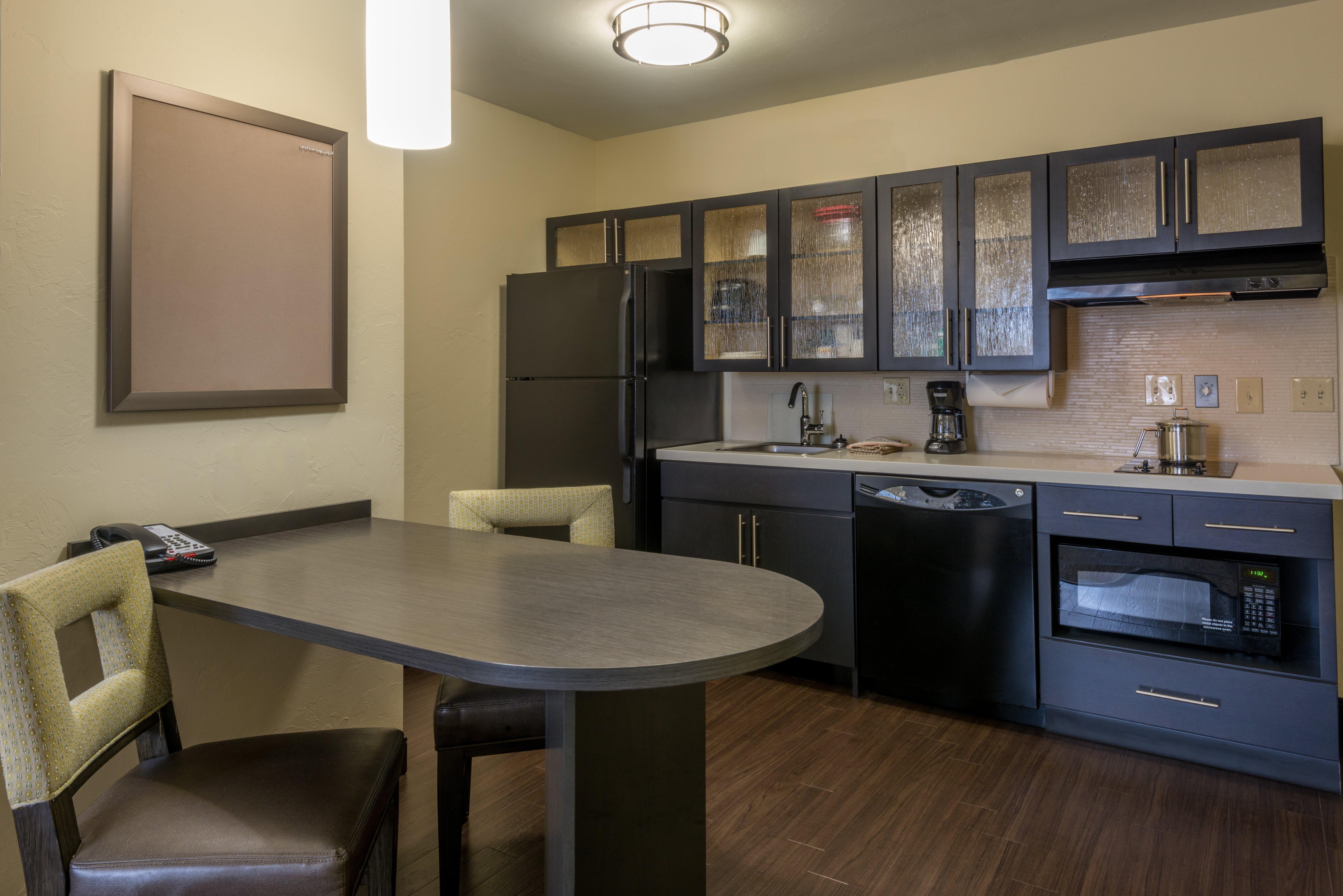 Candlewood Suites Del City By Ihg Extérieur photo